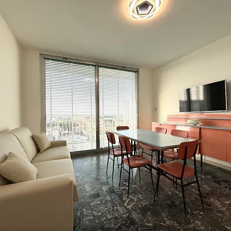 Appartamento Fronte Mare Marinella 11 Family Apartments - Carraro Immobiliare Jesolo Exterior photo
