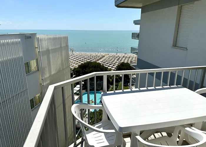Appartamento Fronte Mare Marinella 11 Family Apartments - Carraro Immobiliare Jesolo
